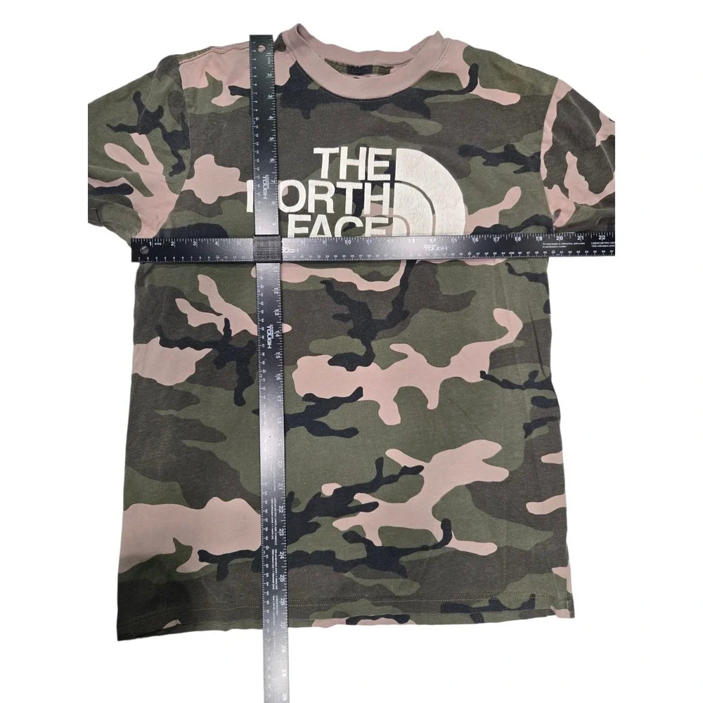 The North Face Men's Camo Graphic T-Shirt Size Large Green Brown Camouflage Logo